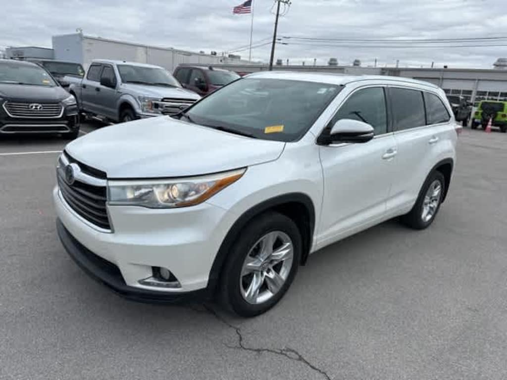 Used 2016 Toyota Highlander Limited SUV