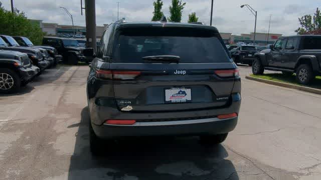Thumbnail: 2026 Jeep Grand Cherokee - 7