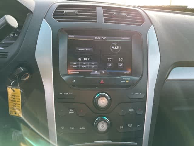 Thumbnail: 2013 Ford Explorer - 10