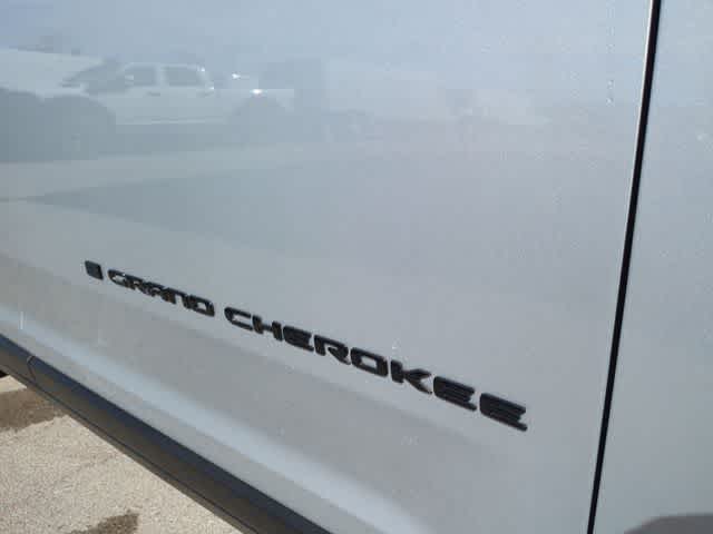 Thumbnail: 2025 Jeep Grand Cherokee L - 13