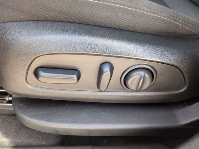 Thumbnail: 2019 Chevrolet Equinox - 18