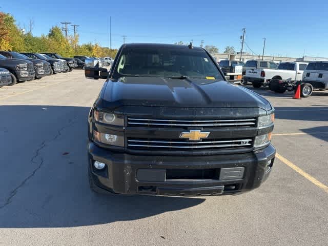 Thumbnail: 2016 Chevrolet Silverado 2500 - 31