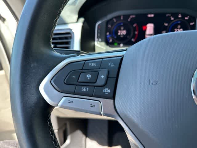 Thumbnail: 2022 Volkswagen Atlas - 12