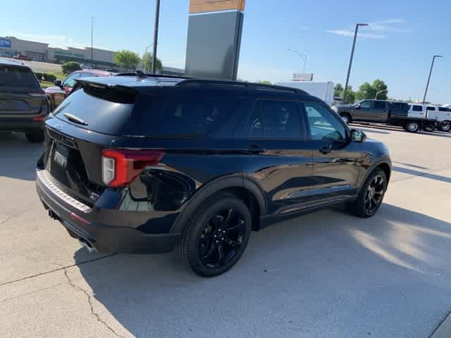 Thumbnail: 2020 Ford Explorer - 25
