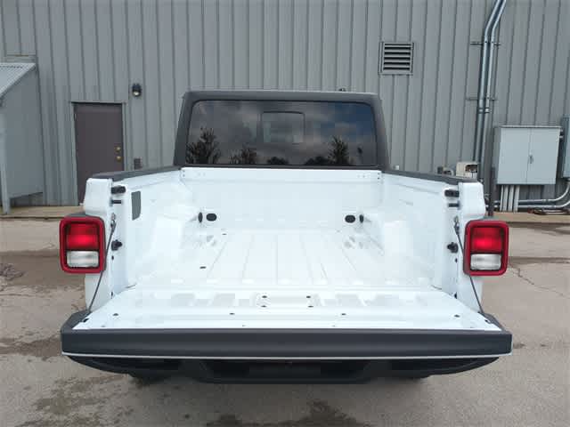 Thumbnail: 2025 Jeep Gladiator - 34