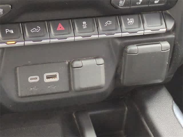 Thumbnail: 2022 Chevrolet Silverado 2500 - 32