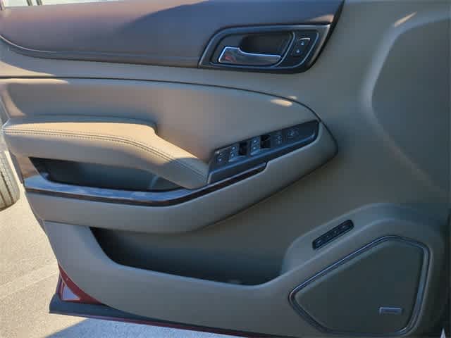 Thumbnail: 2017 GMC Yukon - 31