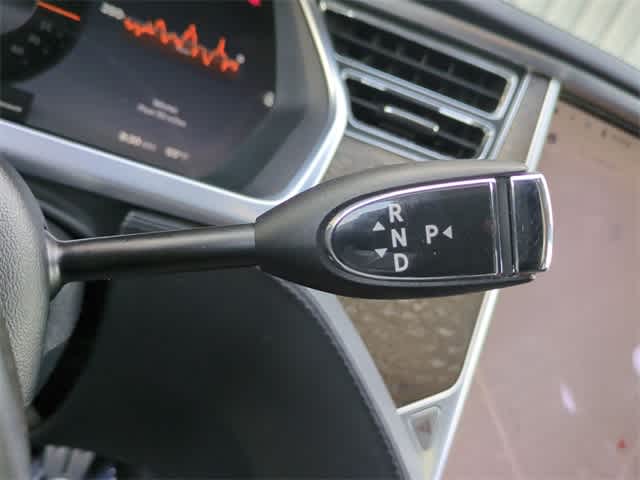 Thumbnail: 2013 Tesla Model S - 32