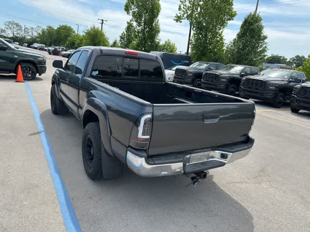 Thumbnail: 2010 Toyota Tacoma - 16
