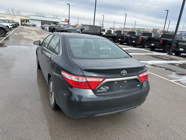 Thumbnail: 2016 Toyota Camry - 13