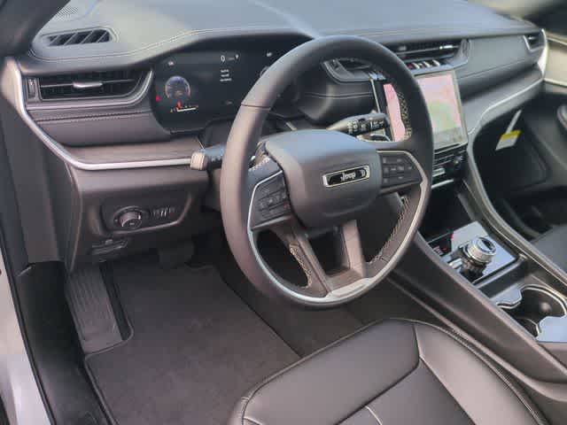 Thumbnail: 2025 Jeep Grand Cherokee - 10