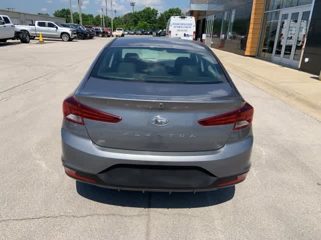 Thumbnail: 2019 Hyundai Elantra - 18