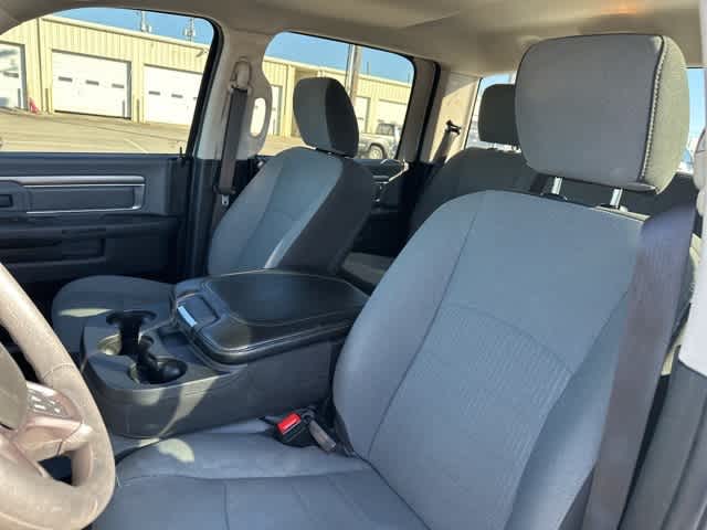 Thumbnail: 2022 RAM 1500 Classic - 4