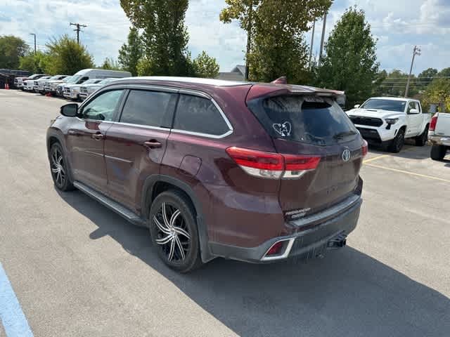 Thumbnail: 2018 Toyota Highlander - 15