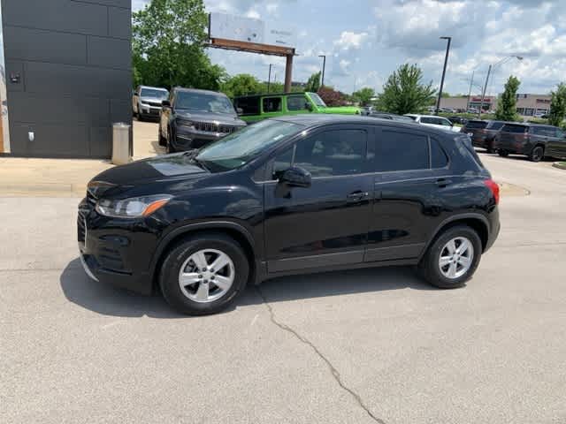 Thumbnail: 2020 Chevrolet Trax - 15