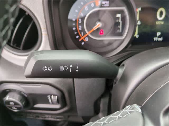 Thumbnail: 2025 Jeep Gladiator - 26