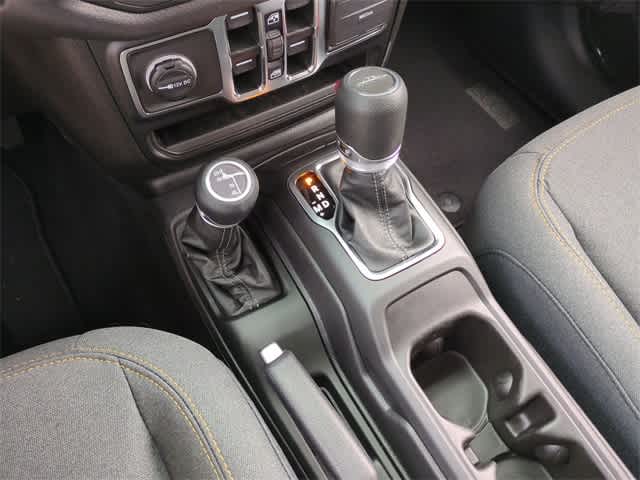 Thumbnail: 2025 Jeep Gladiator - 32