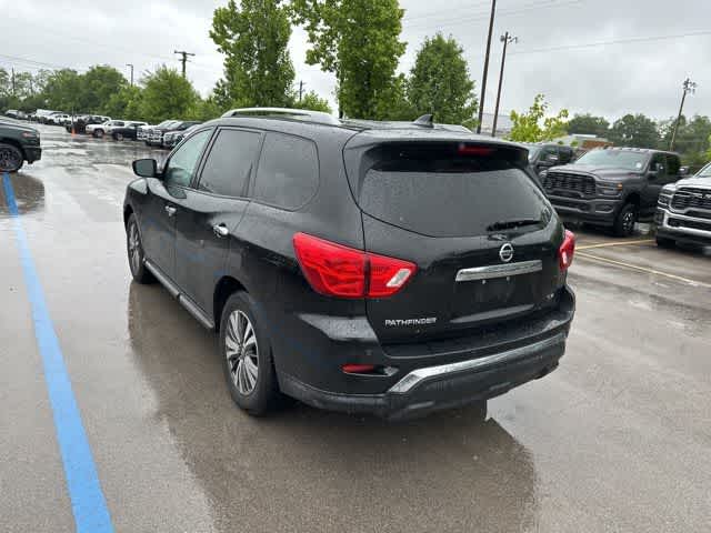 Thumbnail: 2020 Nissan Pathfinder - 16