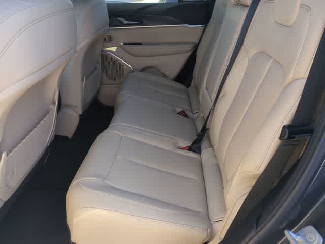 Thumbnail: 2026 Jeep Grand Cherokee - 20