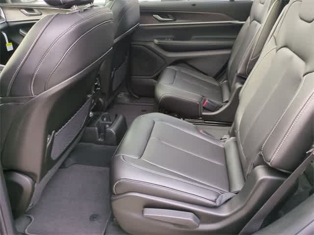 Thumbnail: 2025 Jeep Grand Cherokee L - 21