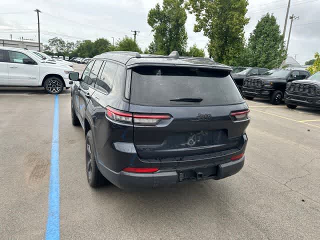 Thumbnail: 2023 Jeep Grand Cherokee L - 18