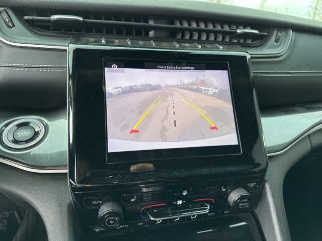 Thumbnail: 2023 Jeep Grand Cherokee L - 9