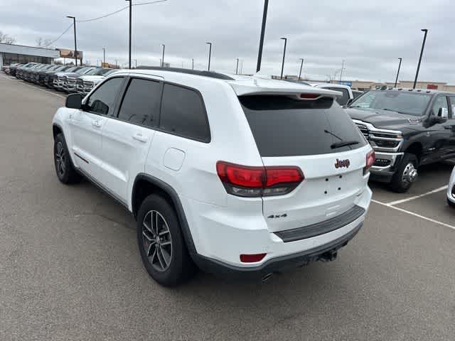 Thumbnail: 2018 Jeep Grand Cherokee - 18