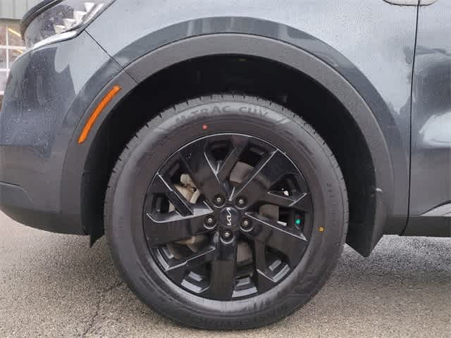 Thumbnail: 2022 Kia Sorento - 14