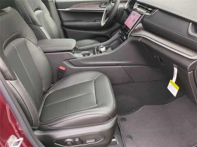 Thumbnail: 2025 Jeep Grand Cherokee L - 24