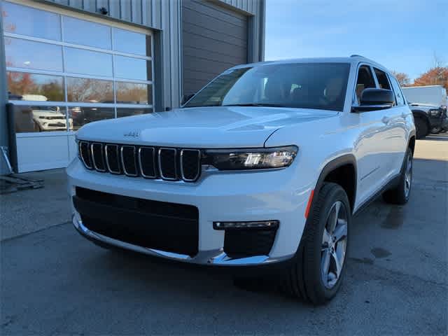 Thumbnail: 2025 Jeep Grand Cherokee L - 11