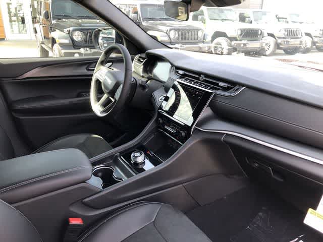 Thumbnail: 2025 Jeep Grand Cherokee - 29