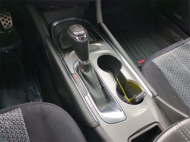 Thumbnail: 2017 Chevrolet Malibu - 33