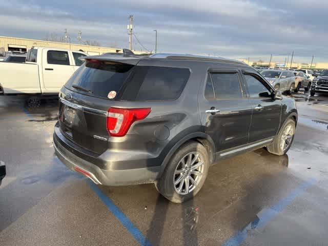 Thumbnail: 2016 Ford Explorer - 12