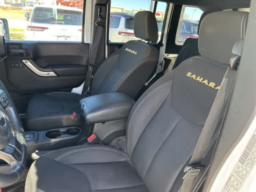 Used 2015 Jeep Wrangler Unlimited Sahara SUV