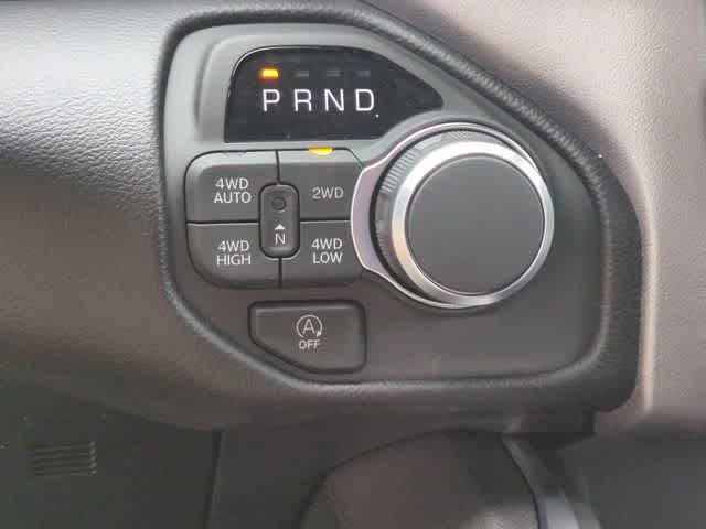 Thumbnail: 2026 RAM 1500 - 32