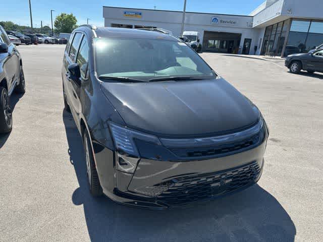 Thumbnail: 2027 Chrysler Pacifica - 15