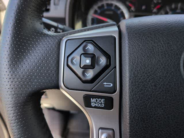 Thumbnail: 2019 Toyota 4Runner - 23