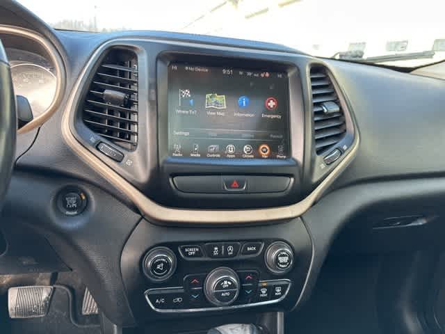 Thumbnail: 2015 Jeep Cherokee - 9