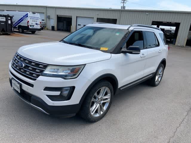 Thumbnail: 2016 Ford Explorer - 2