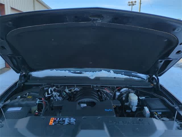 Thumbnail: 2018 Chevrolet Tahoe - 14