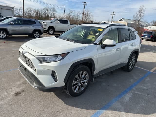 Thumbnail: 2019 Toyota RAV4 - 22