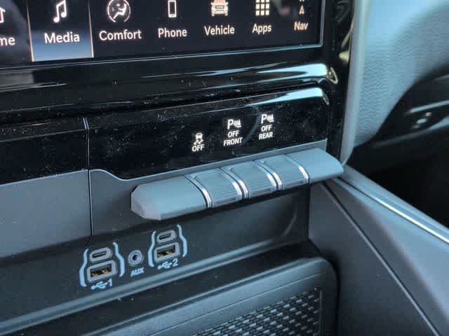 Thumbnail: 2026 RAM 1500 - 40