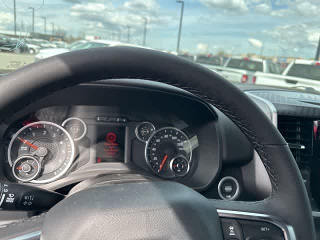 Thumbnail: 2026 RAM 1500 - 7