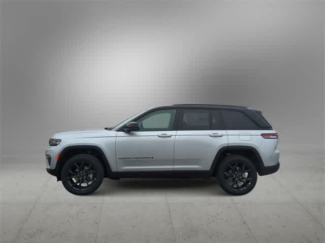 Thumbnail: 2025 Jeep Grand Cherokee - 4
