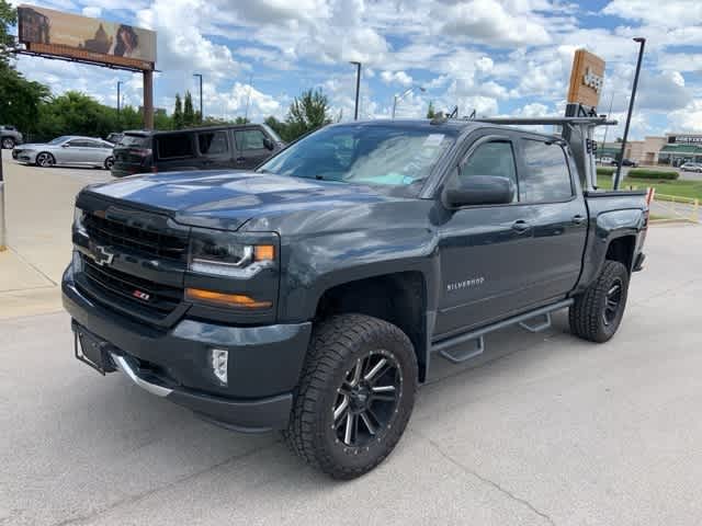 Thumbnail: 2018 Chevrolet Silverado 1500 - 2