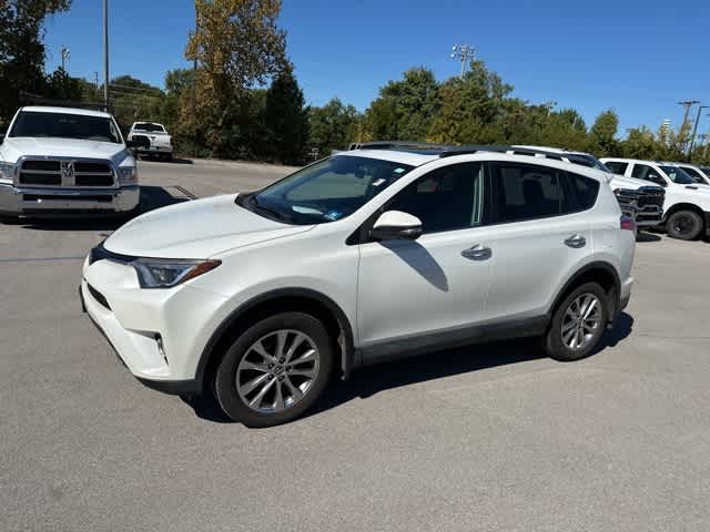Thumbnail: 2018 Toyota RAV4 - 16