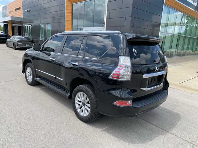 Thumbnail: 2015 Lexus GX - 16