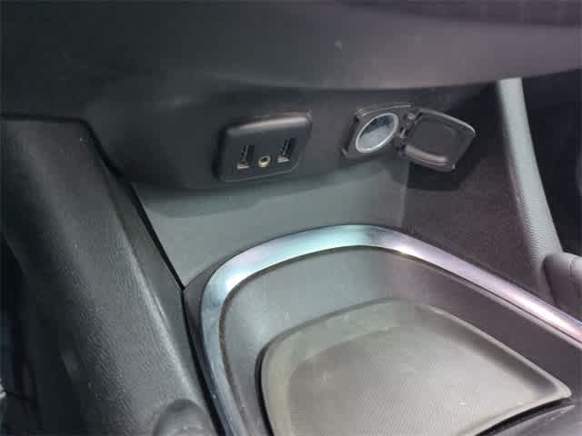 Thumbnail: 2017 Chevrolet Malibu - 32