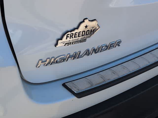 Thumbnail: 2017 Toyota Highlander - 13