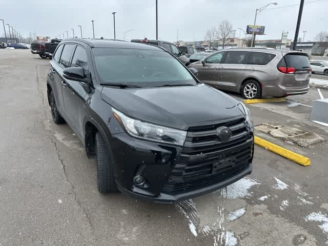 Thumbnail: 2019 Toyota Highlander - 14